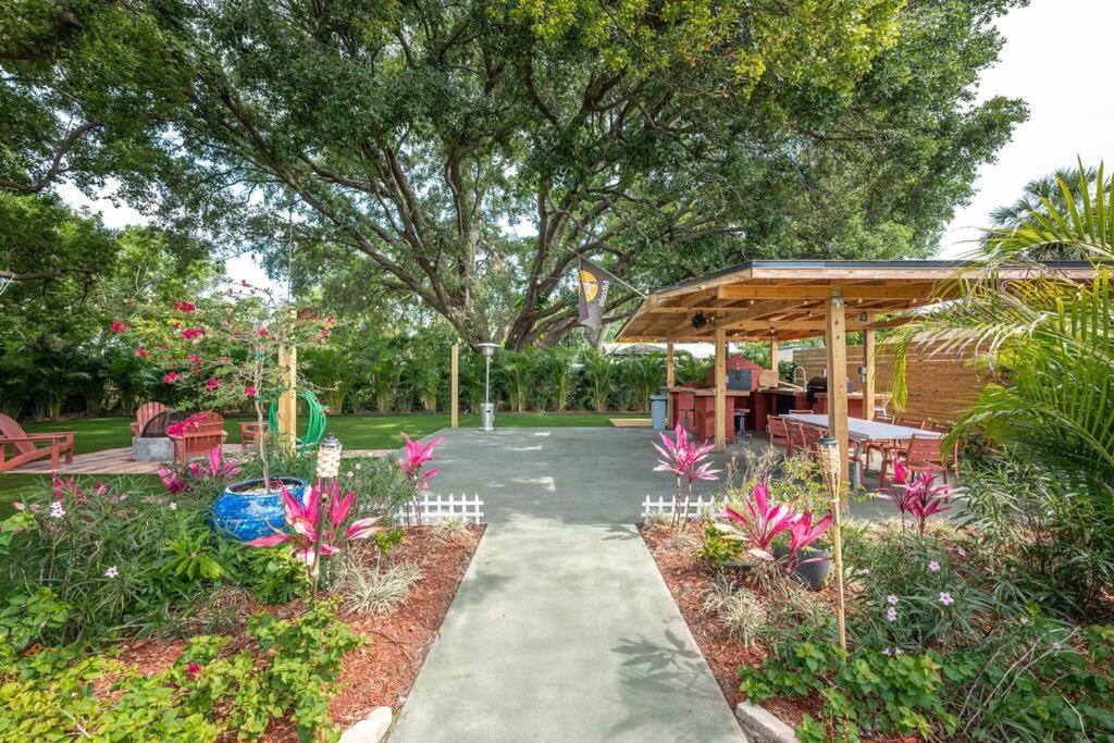 Beautiful House, Walking Distance To Stadium Tampa Exterior photo
