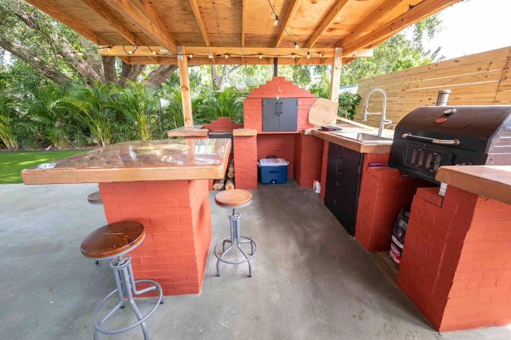 Beautiful House, Walking Distance To Stadium Tampa Exterior photo