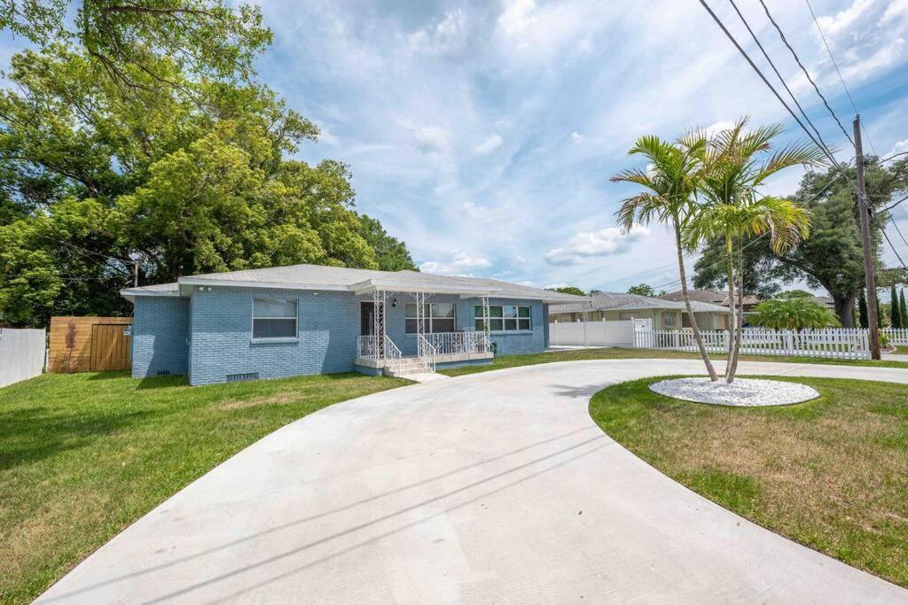 Beautiful House, Walking Distance To Stadium Tampa Exterior photo